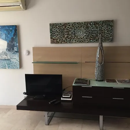 Casa Del Mar - Beachfront City Centre Apt With Parking サンタクルスデテネリフェ