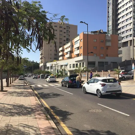 Casa Del Mar - Beachfront City Centre Apt With Parking *