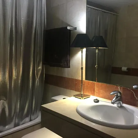 Casa Del Mar - Beachfront City Centre Apt With Parking Apartmán *